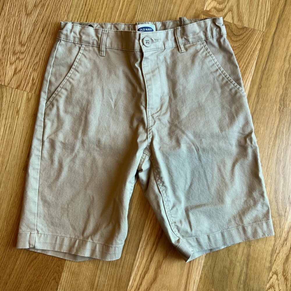 Old Navy Khaki Chino Shorts